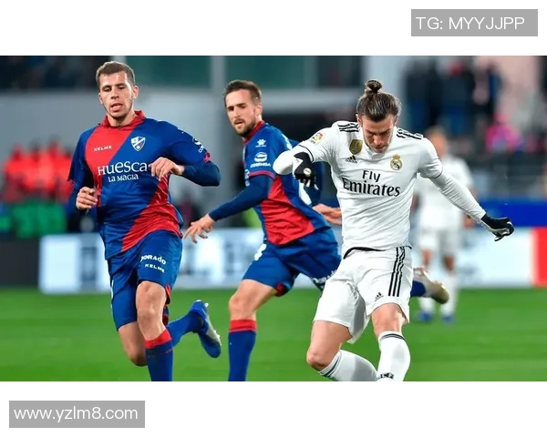 皇马击败马竞登顶西甲积分榜,C罗表现出色,荣耀再现